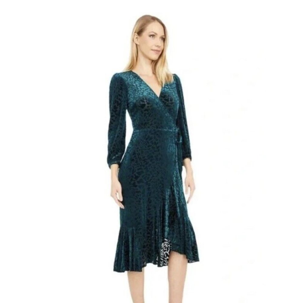 NWT Calvin Klein Womens Green Animal Print Velvet Burnout Wrap Dress Size 2